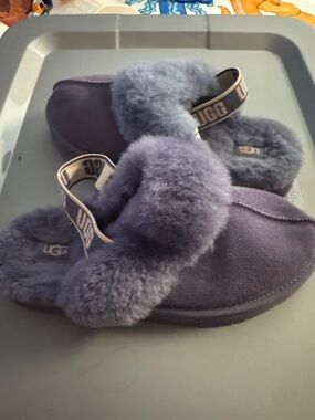 UGG Plush Shearling Clog Mules in Dusty Lavender-Blue